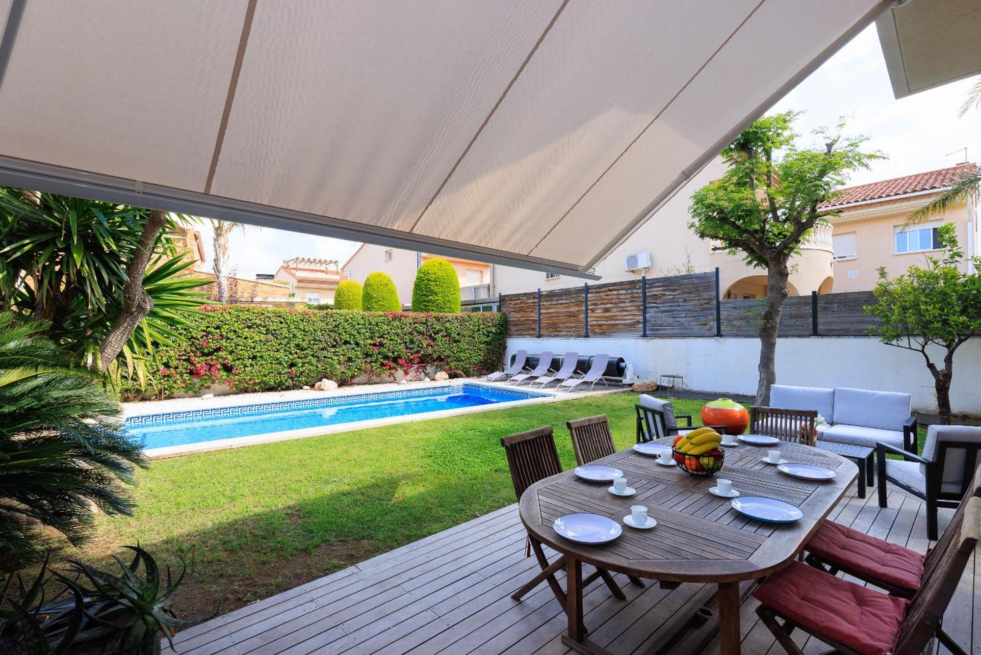 Martorell Planet Costa Dorada Cambrils Exterior foto