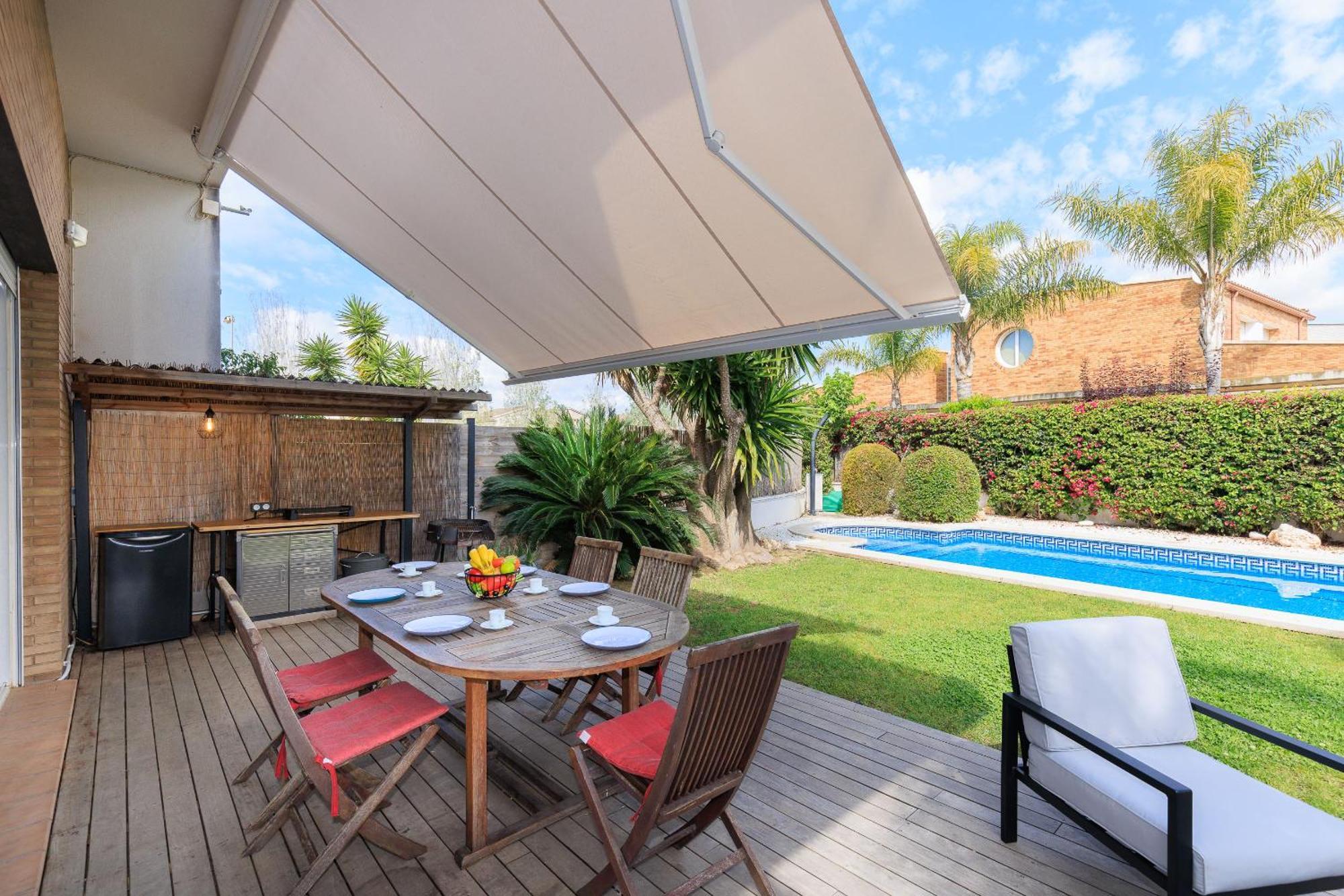 Martorell Planet Costa Dorada Cambrils Exterior foto